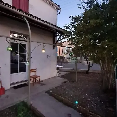 Maison Chaleureuse Avec Jardinet & Parking Gratuit * Eymet